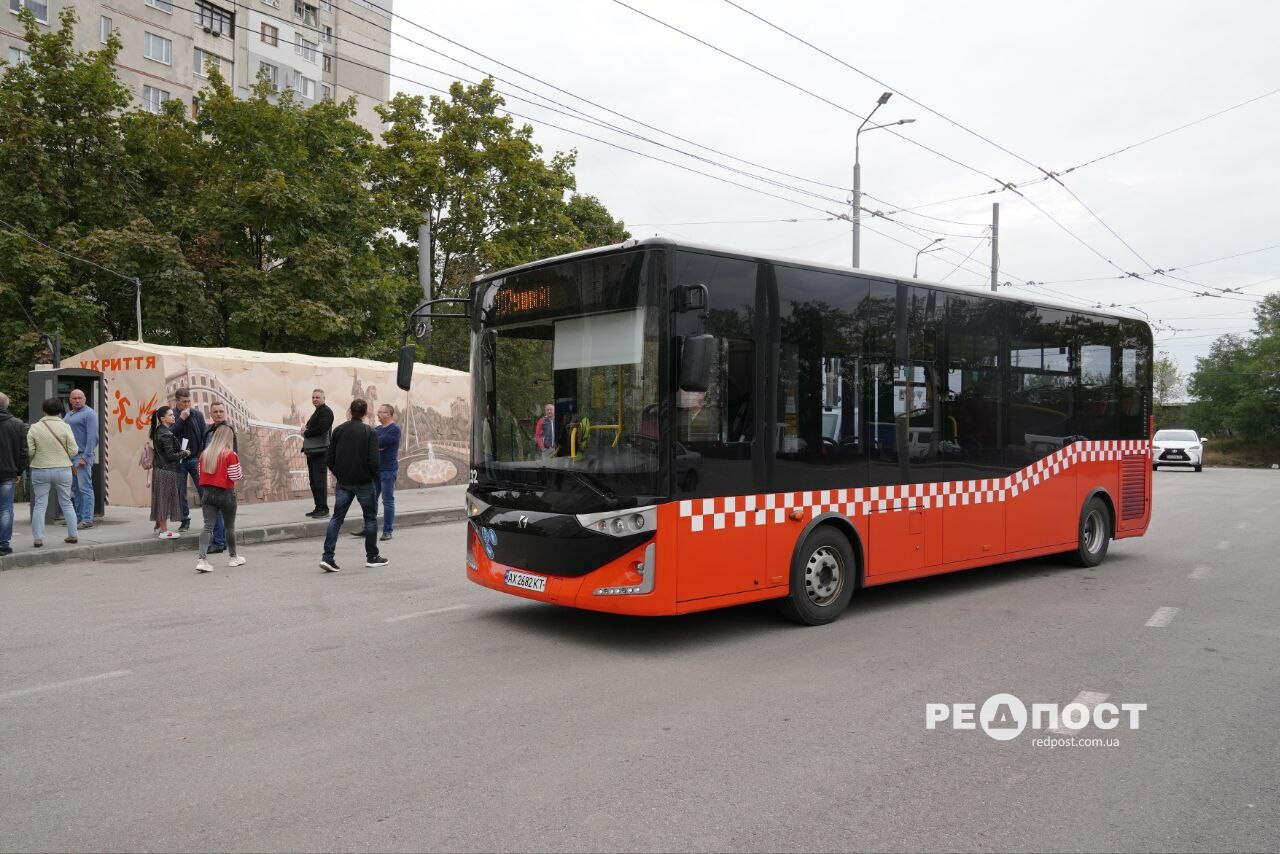 На Северной Салтовке появилась остановка-укрытие.