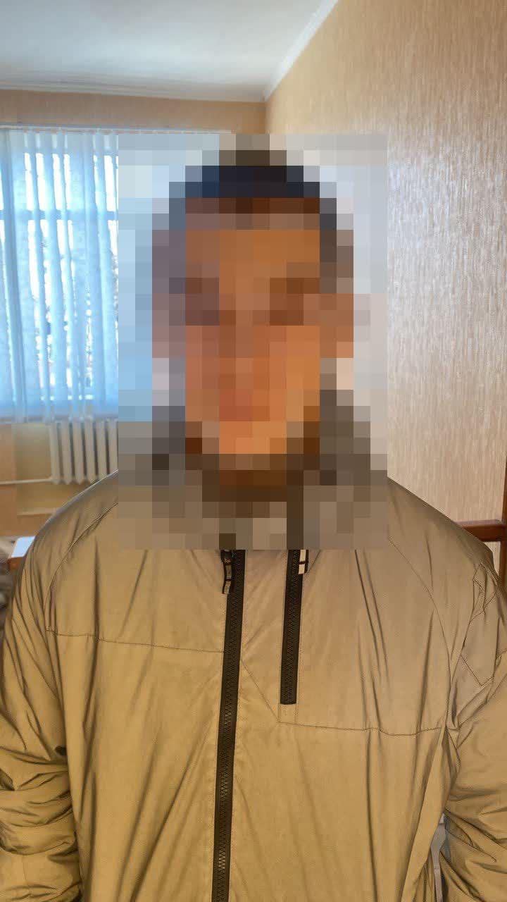 На Харківщині троє підлітків забили чоловіка до смерті та зняли це на відео.