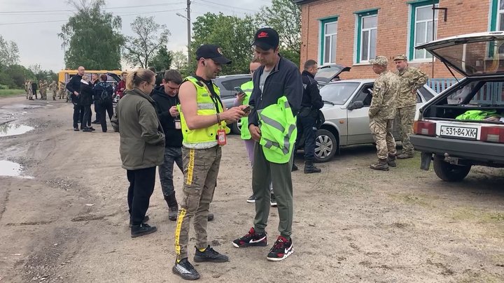 Пропавшую двухлетнюю Виолетту видели возле леса: поиски продолжаются.