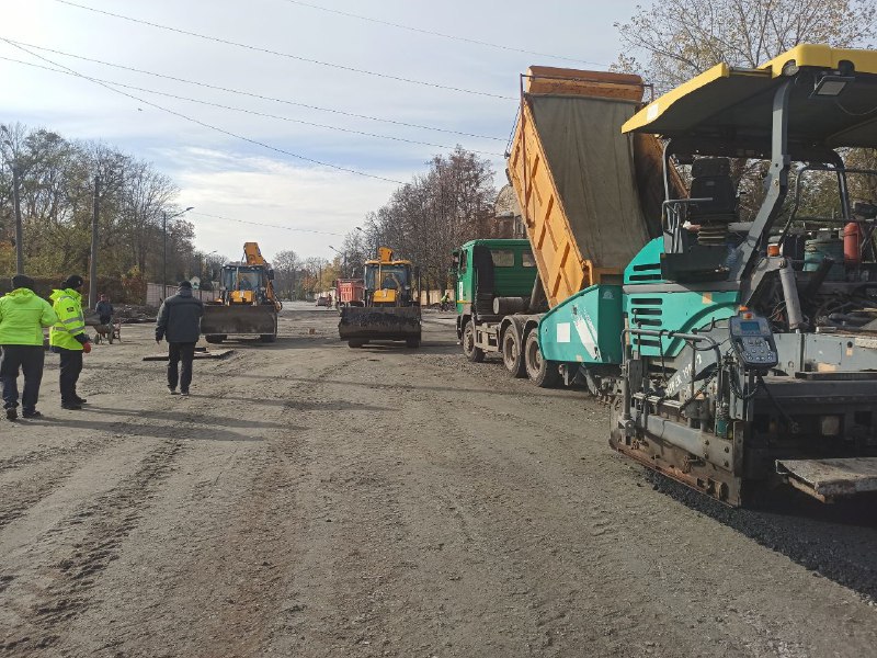 У Харкові завершують реконструкцію на вулиці Весніна.