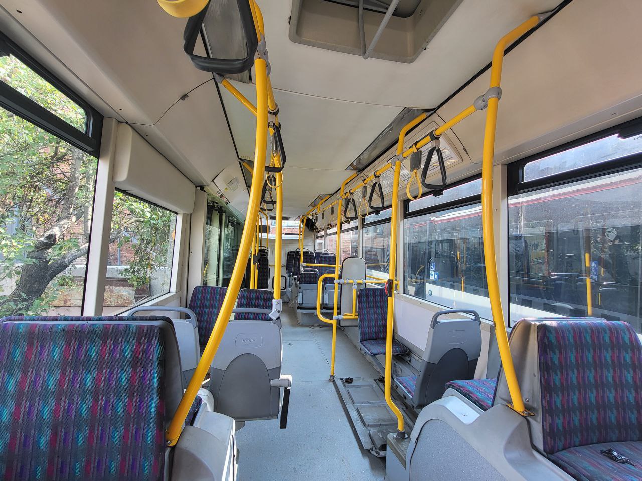 У Харкові шукають водіїв німецькими автобусами.