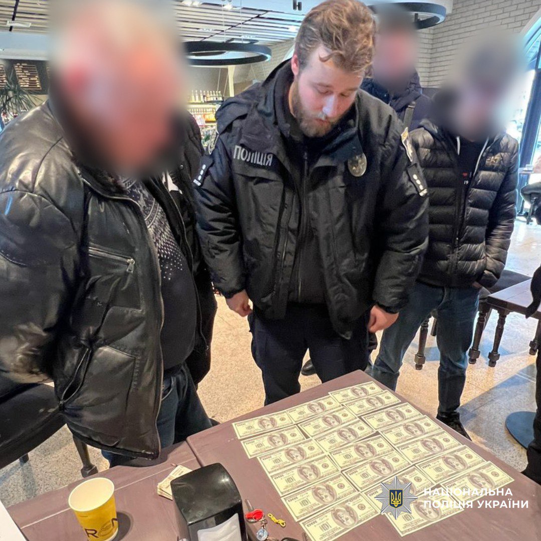 В Харькове раскрыли новую схему незаконного выезда из страны.