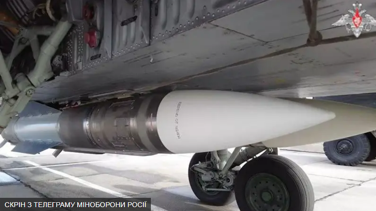 Ракеты осуществляют большую нагрузку на самолет, которая с годами может сказаться.