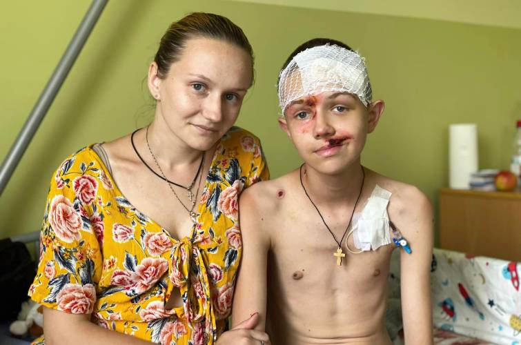 Во Львове спасли жизнь подростка, извлеченного из-под завалов на Харьковщине - фото: Первое медицинское объединение Львова