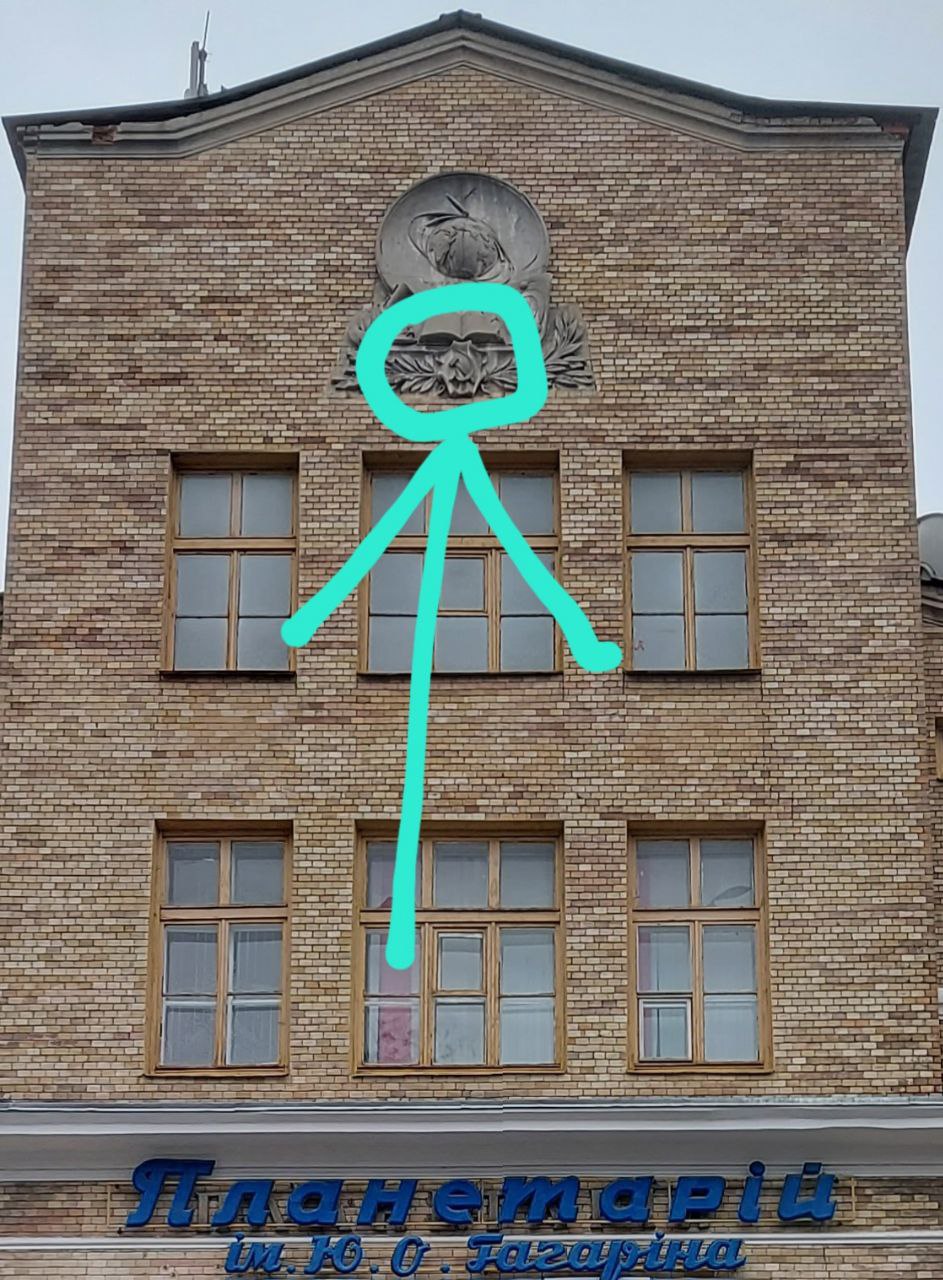 В Харькове активисты требуют избавиться от двух муралов: от каких именно - фото: Декоммунизация. Украина