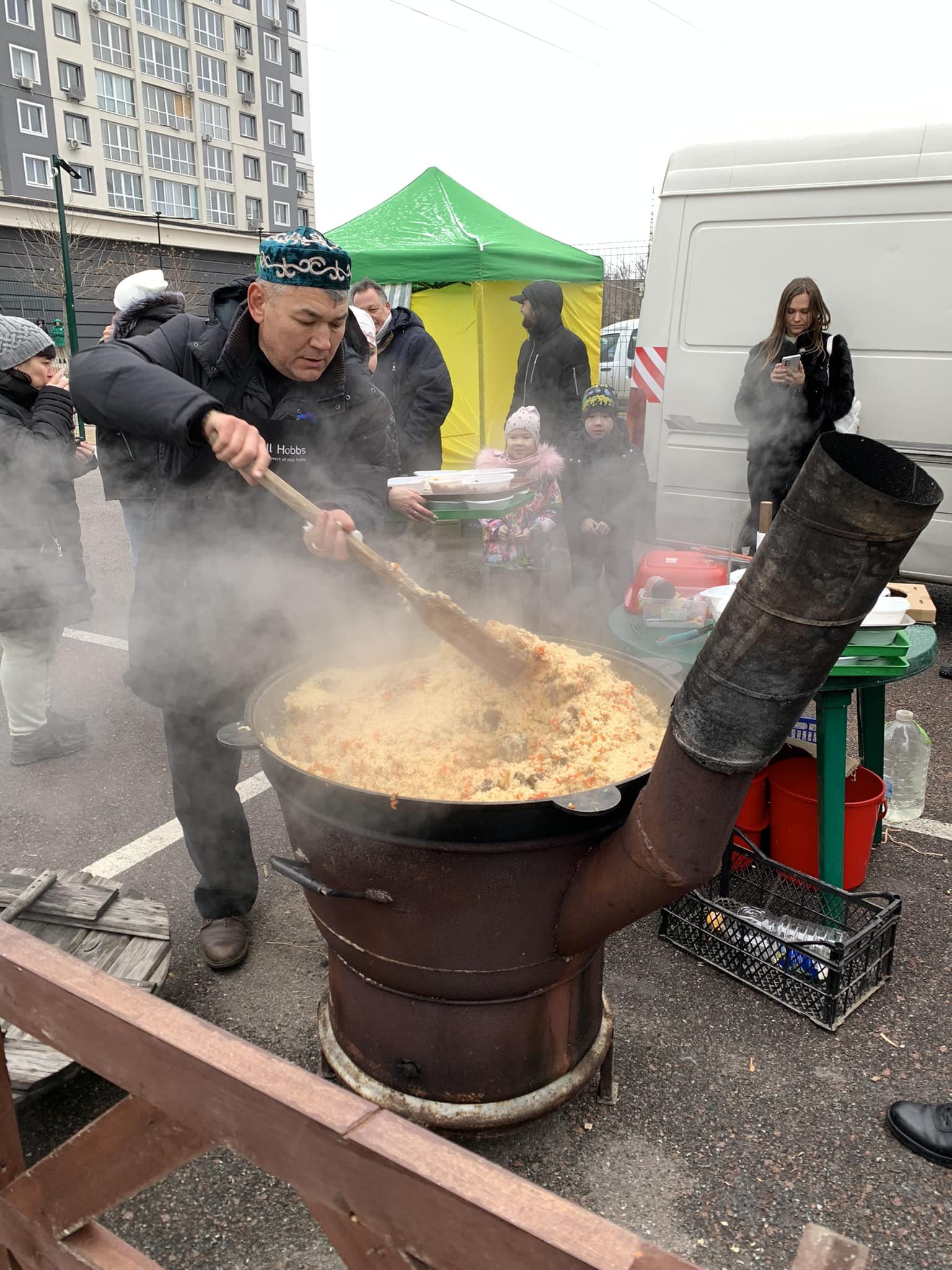 Юрта несокрушимости в Буче - фото: Aidos Kapanov/Twitter