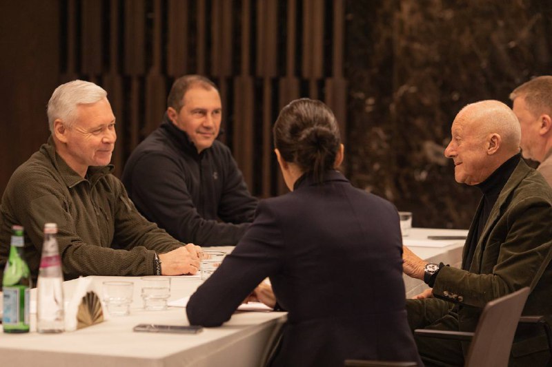 Мэр Харькова встретился с архитектором Норманом Фостером - фото: Харьковский горсовет