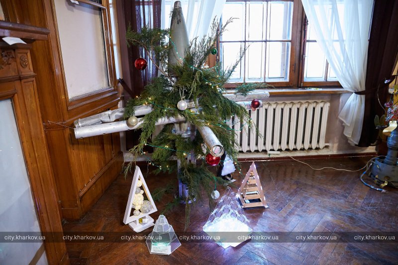 В Харкові відкрилась виставка "Мистецтво крізь призму війни"