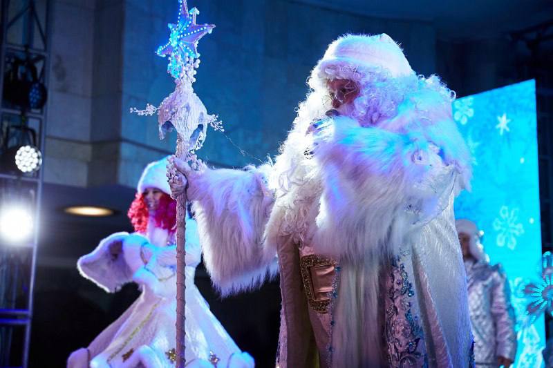 Новогодние праздники в Харьковском метро &ndash; фото: Харьковский городской совет