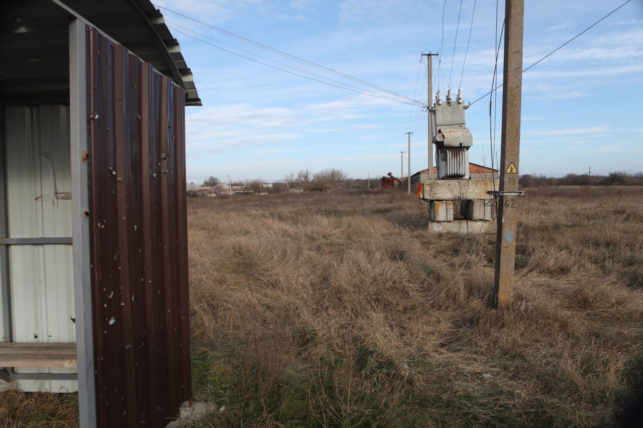 Відновлення електропостачання - фото: https://www.facebook.com/photo?fbid=538344161669408&set=pcb.538344278336063