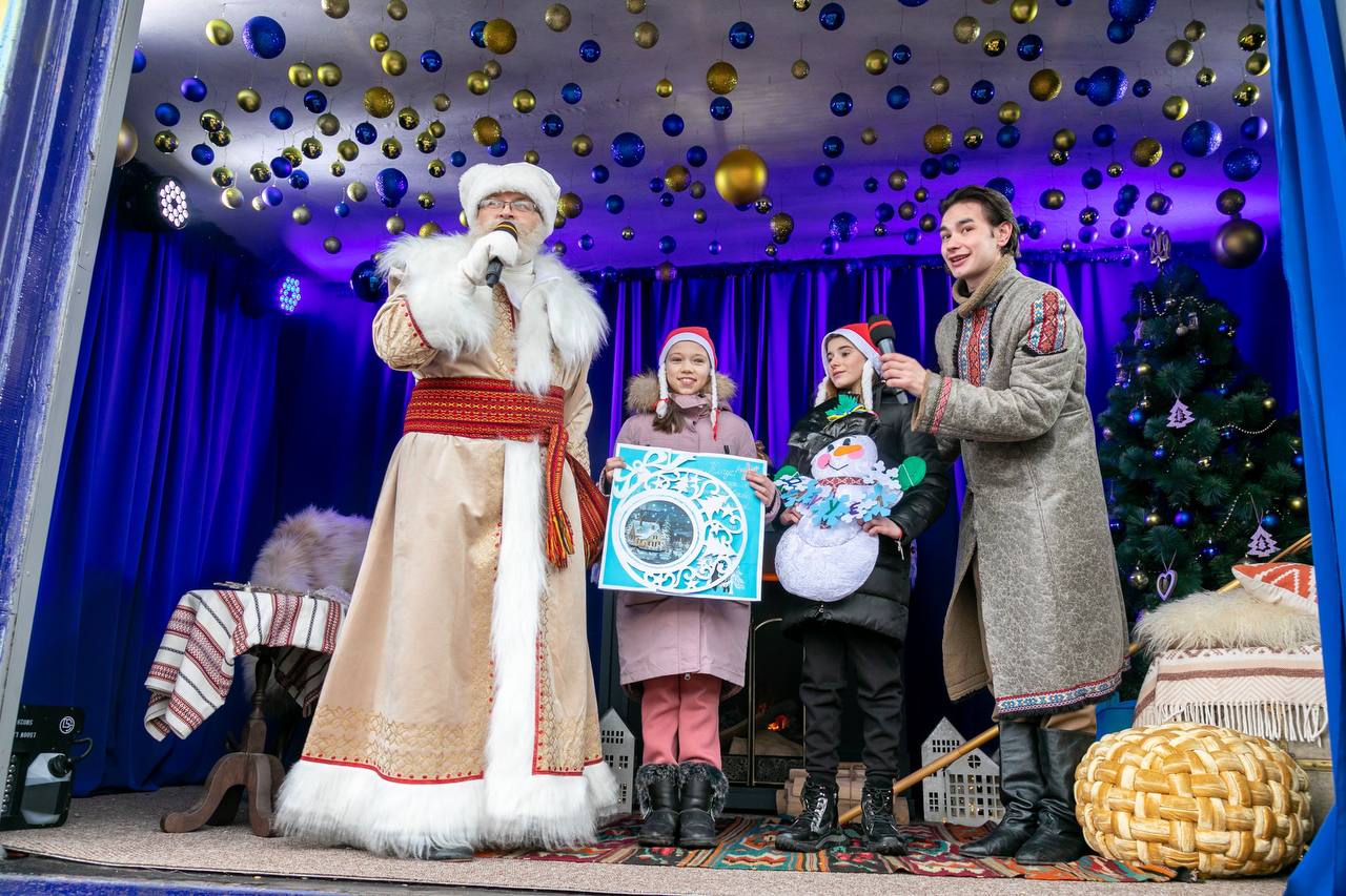 Звільнені райони Харківщини відвідав потяг святого Миколая