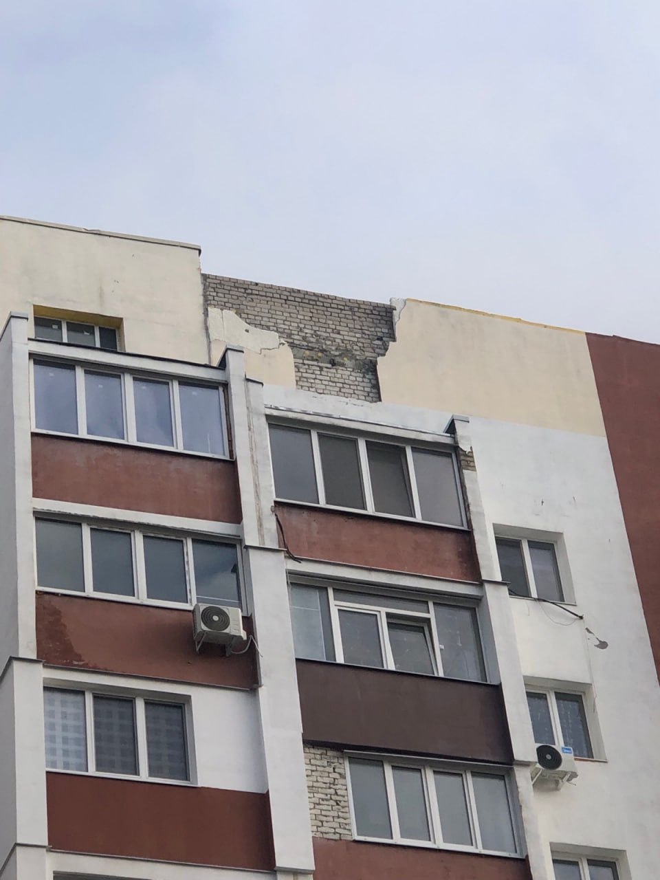 В Харькове восстанавливают разрушенные РФ дома