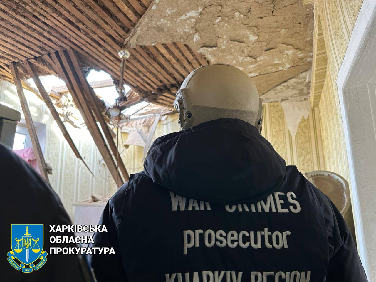 Окупанти продовжують обстрілювати будинки мирних мешканців на Харківщині.