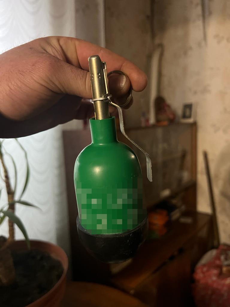 На Харківщині затримали чоловіка, який разом з росіянами обкрадав односельців.