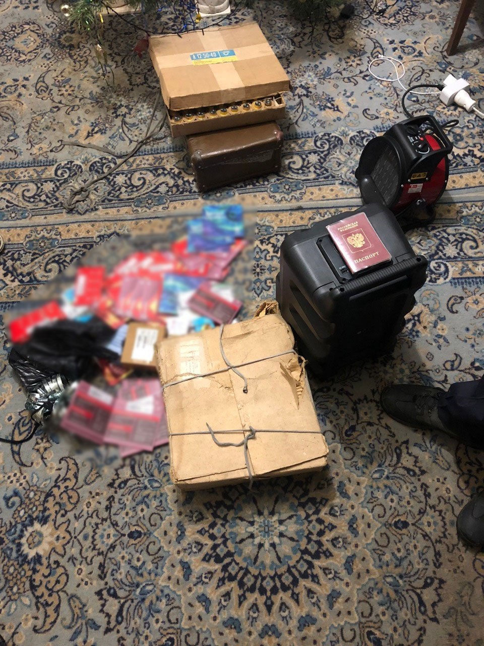 На Харківщині затримали чоловіка, який разом з росіянами обкрадав односельців.