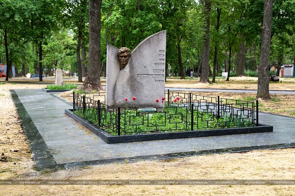 Амфитеатр и краснокнижные тюльпаны: в Харькове откроют после реконструкции Молодежный парк фото 21
