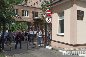 Конфликт вокруг диспансера: Кучер пообещал чернобыльцам бесплатное лечение в других больницах  фото 7