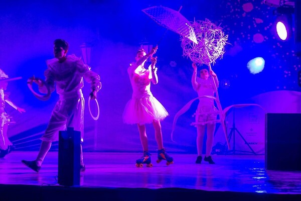 Панды, фламинго, шоу акробатов: в Харькове стартовал Фестиваль гигантских китайских фонарей (фоторепортаж) фото 3