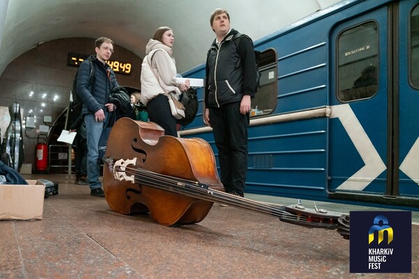 Концерт поміж вибухів: у Харкові символічно відкрили KharkivMusicFest (фото) фото 36